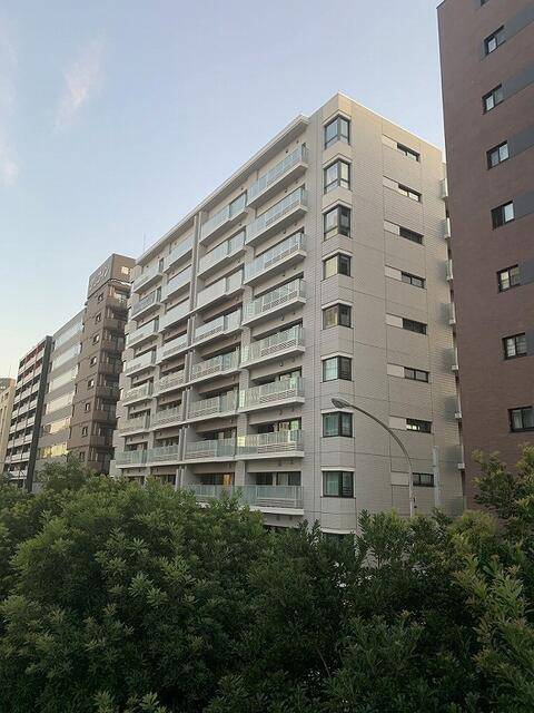 建物外観　オートロック完備