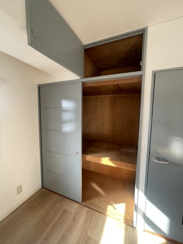 収納　※写真は同じマンションの違う部屋のものになります。