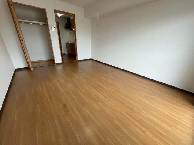 居室・リビング　エアコン付きで初期費用を抑えられます♪