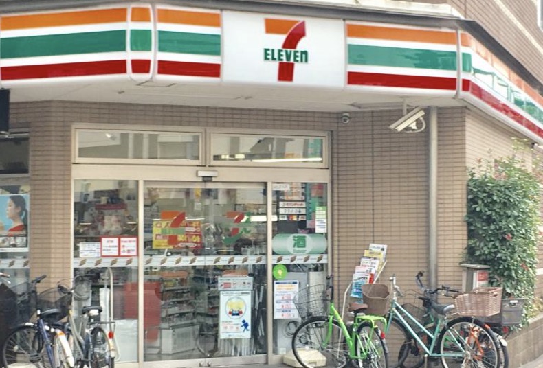 コンビニ　セブンイレブン江戸川西小岩1丁目店（コンビニ）まで108m