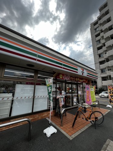 コンビニ　セブンイレブン 名古屋松葉町1丁目店（コンビニ）まで763m