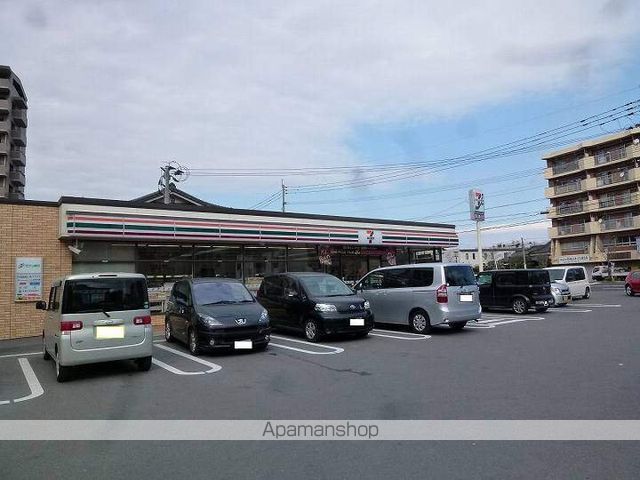コンビニ　セブンイレブン鹿児島下荒田２丁目店（コンビニ）まで189m