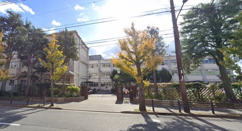 中学校　京都市中学校 岡崎中学校（中学校）まで2050m