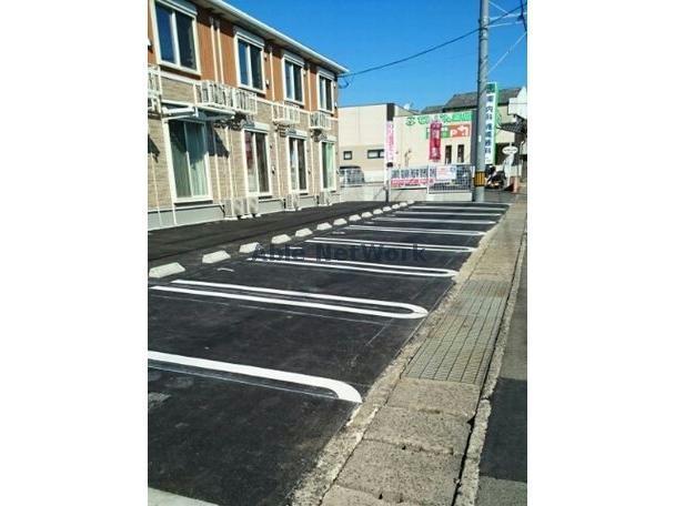 駐車場　駐車場