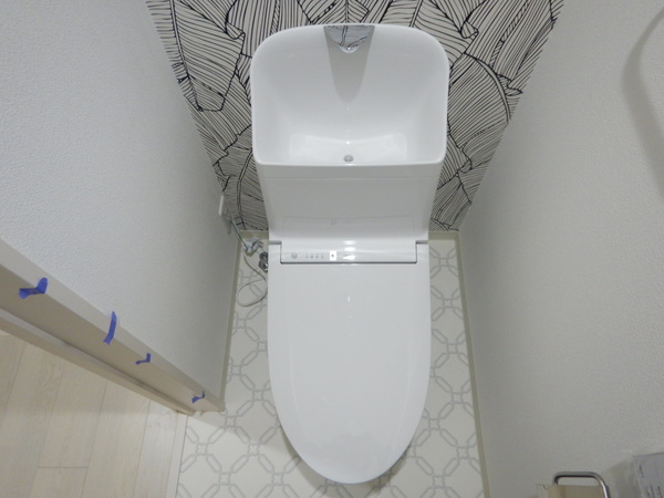 トイレ　同施工会社参考写真