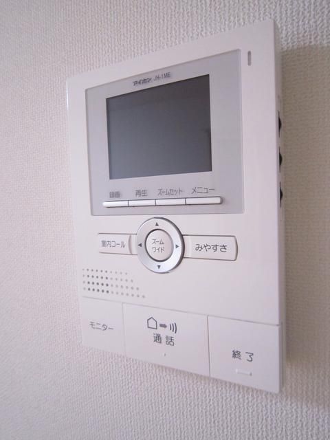 セキュリティ　モニター付インターホン有