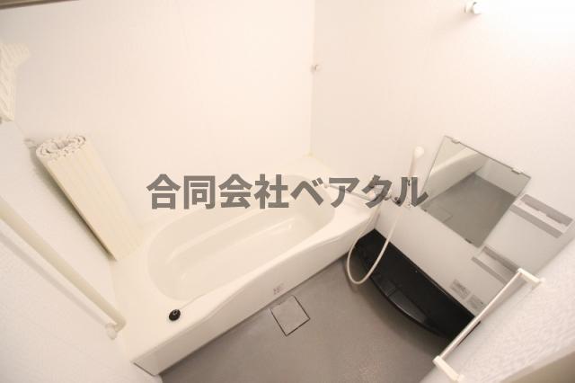 バス・シャワールーム　お風呂で日々の疲れを落としましょう