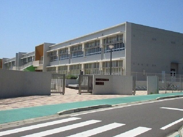 小学校　ひじり学園（小学校）まで350m