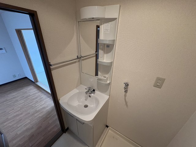 洗面設備　使いやすい洗面所です