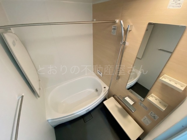 バス・シャワールーム　バスルーム※デザインカラーは異なる場合があります。