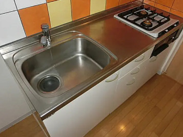 キッチン　別部屋の画像を使用しております。