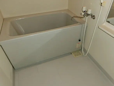 バス・シャワールーム　別部屋の画像を使用しております。