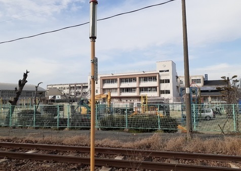 その他　山川小学校まで880m