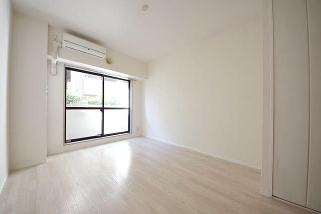 居室・リビング　★明るいお部屋です★