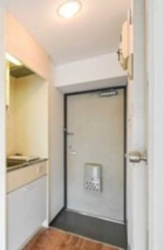 玄関　室内参考写真