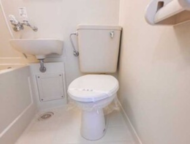 トイレ　室内参考写真