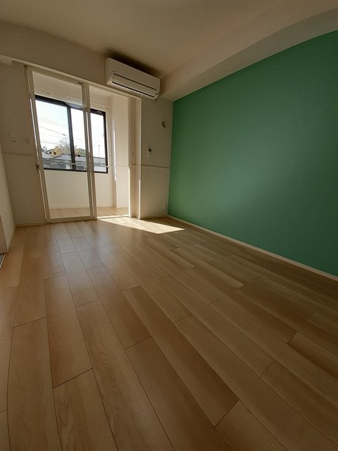 その他部屋・スペース　風通しも良い寝室です☆