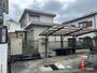 建物外観　駐車場が作り付けでセンサーライトもあります。