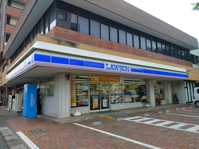 コンビニ　ローソン 浦和東岸町店（コンビニ）まで70m
