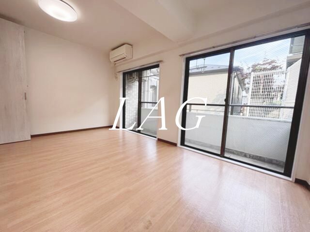 居室・リビング　洋室のお部屋です。