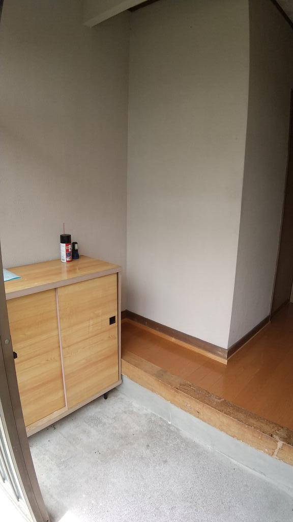 阿部貸住宅 A棟の玄関写真