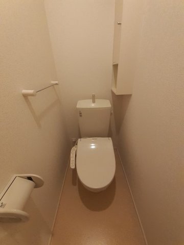 トイレ　ゆったりとした空間のトイレです