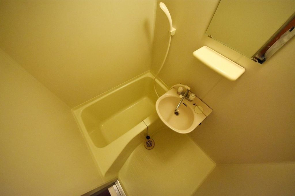 バス・シャワールーム　バス