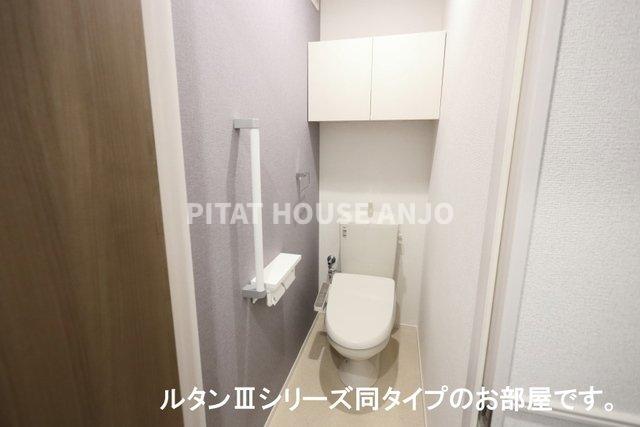 トイレ　コンパクトで使いやすいトイレです