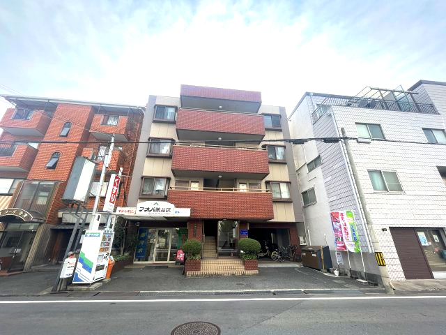 建物外観　同物件反転のお写真です 間取り図を参照願います