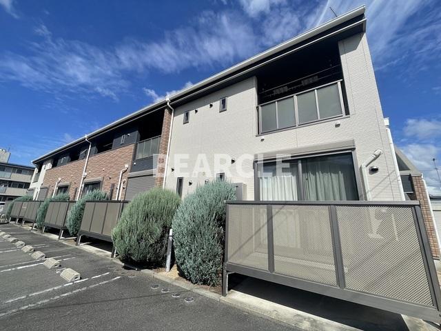 建物外観　落ち着いた雰囲気の外観です
