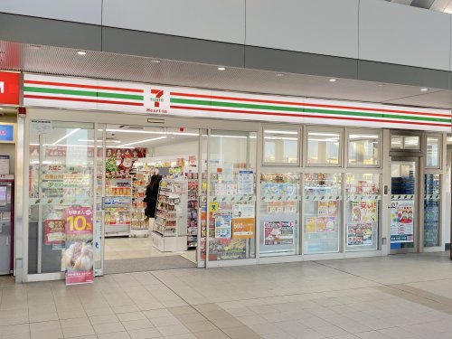 コンビニ　セブンイレブン ハートインJR和泉府中駅改札口店（コンビニ）まで262m