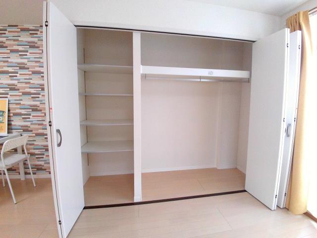 収納　モデルルーム時の写真です。現況を優先いたします。