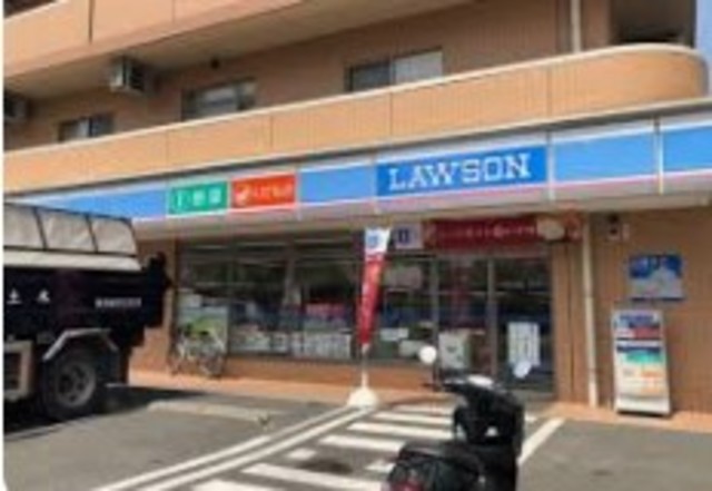 コンビニ　ローソン川崎塚越2丁目店（コンビニ）まで301m
