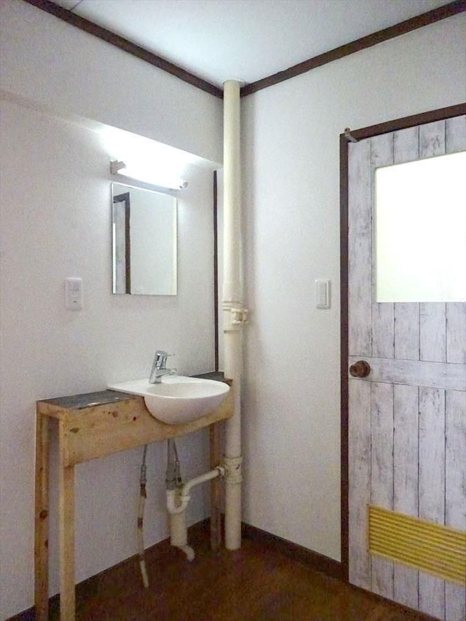 洗面設備　独立洗面台あり、毎朝おしゃれに忙しい女性の方におすすめです
