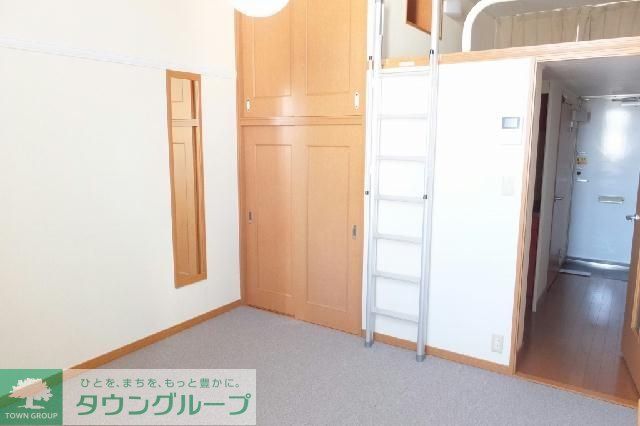 居室・リビング　２口ラジエントヒーター設置済み
