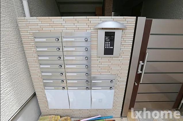 エントランス　清潔なエントランスです