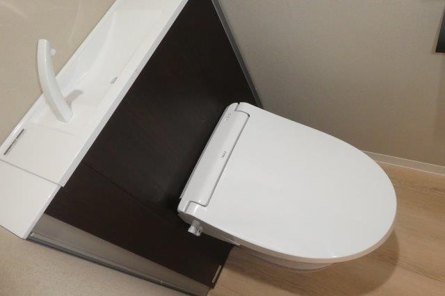 トイレ　ウォシュレット