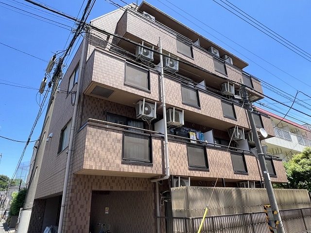 建物外観　オートロック完備