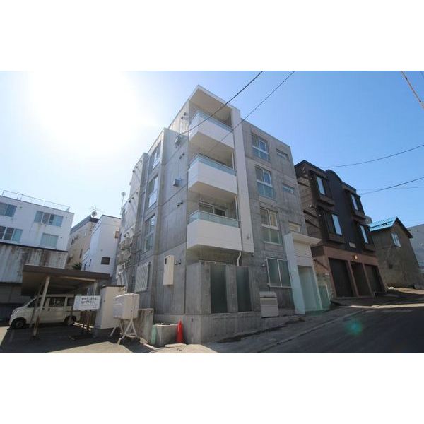 建物外観　☆地下鉄東西線南郷13丁目駅まで徒歩3分です！
