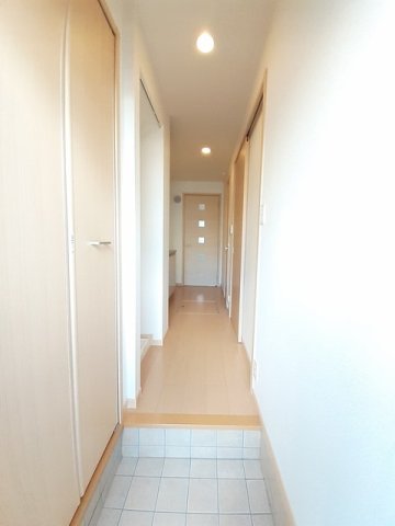 玄関　明るい玄関です