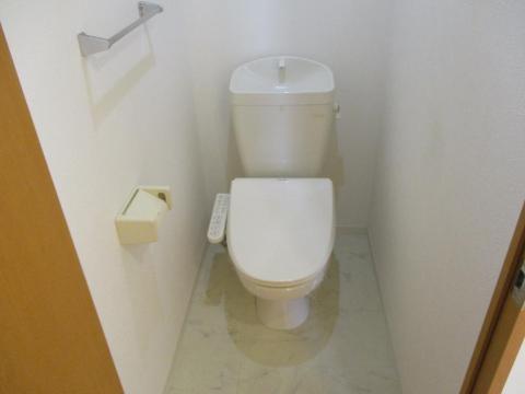 トイレ　シャワー付トイレ