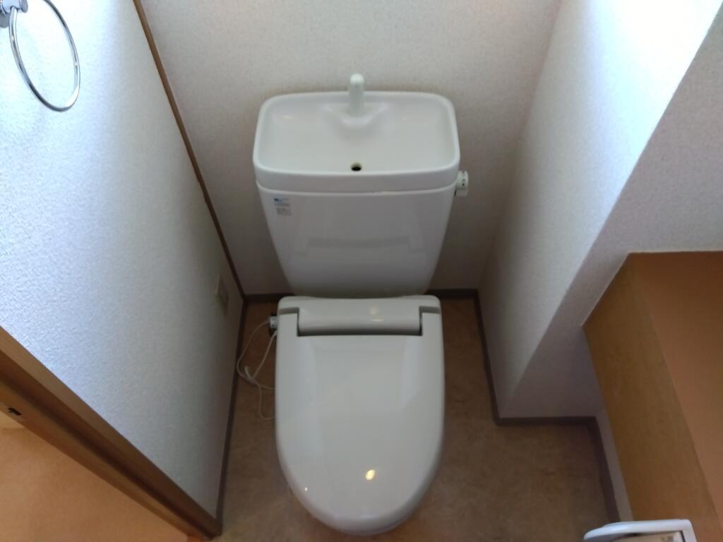 トイレ　参考写真