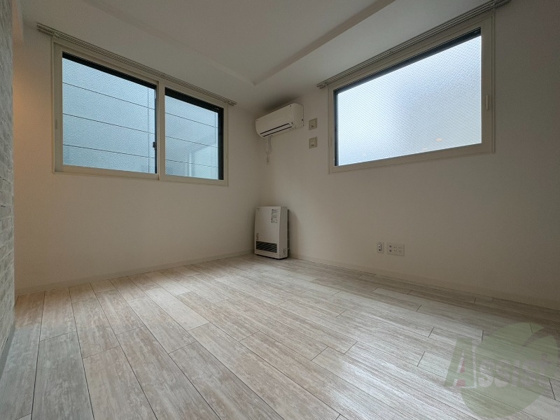 居室・リビング　広くてキレイなお部屋が広がっていて、充実した生活が送れそう。
