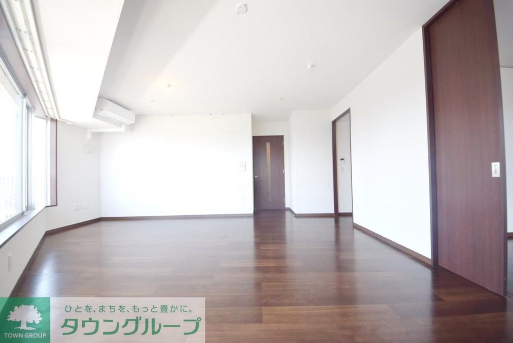 居室・リビング　※別部屋参考写真