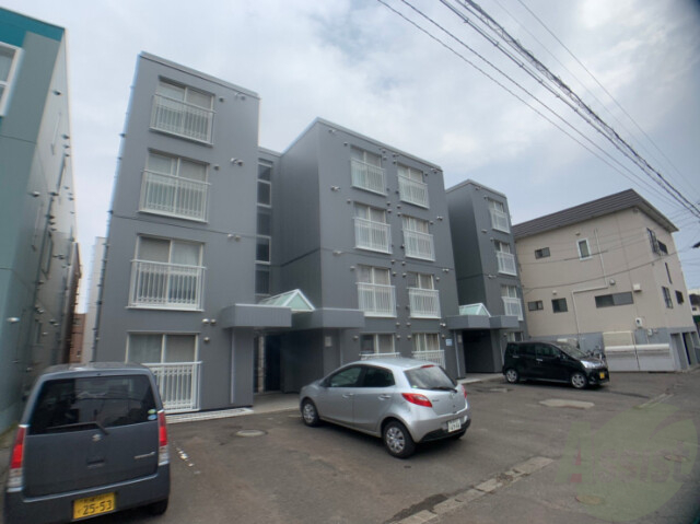 建物外観　札幌市北区北３８条西「セサミハウス麻生」