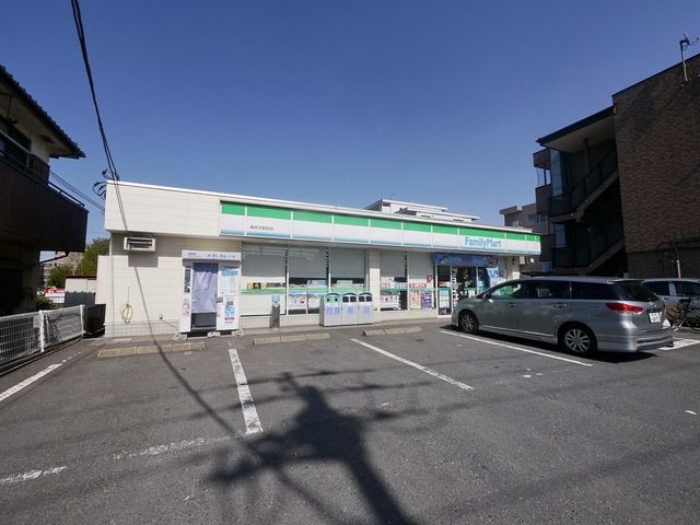 コンビニ　ファミリーマート東所沢駅前店（コンビニ）まで474m
