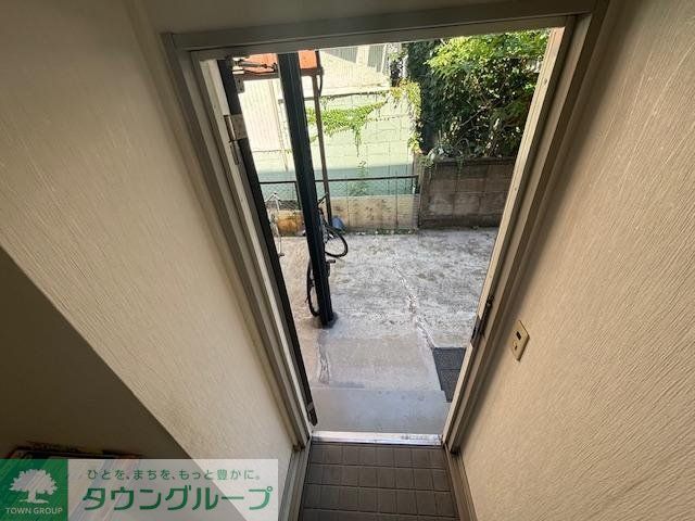 玄関　バルコニー