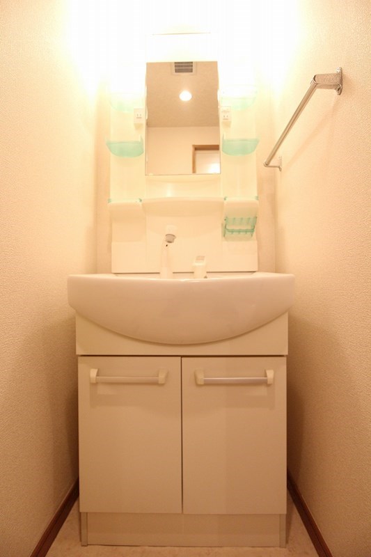 洗面設備　※別号室の参考写真になります。
