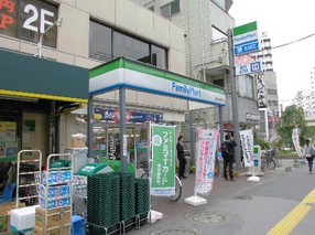 コンビニ　ファミリーマート・台東入谷駅前店（コンビニ）まで501m
