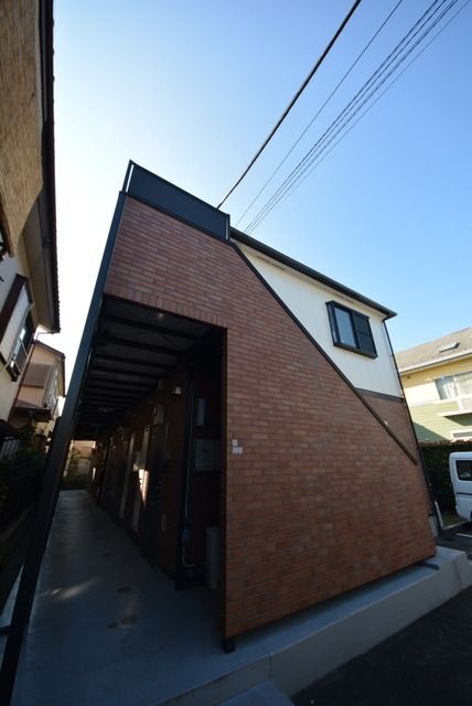 建物外観　★駅徒歩５分ほど★